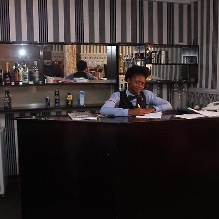 Grand Ibro Hotel Annex Ankuru Extérieur photo