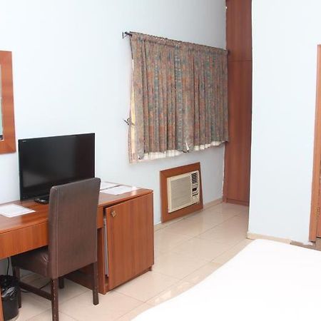 Grand Ibro Hotel Annex Ankuru Extérieur photo