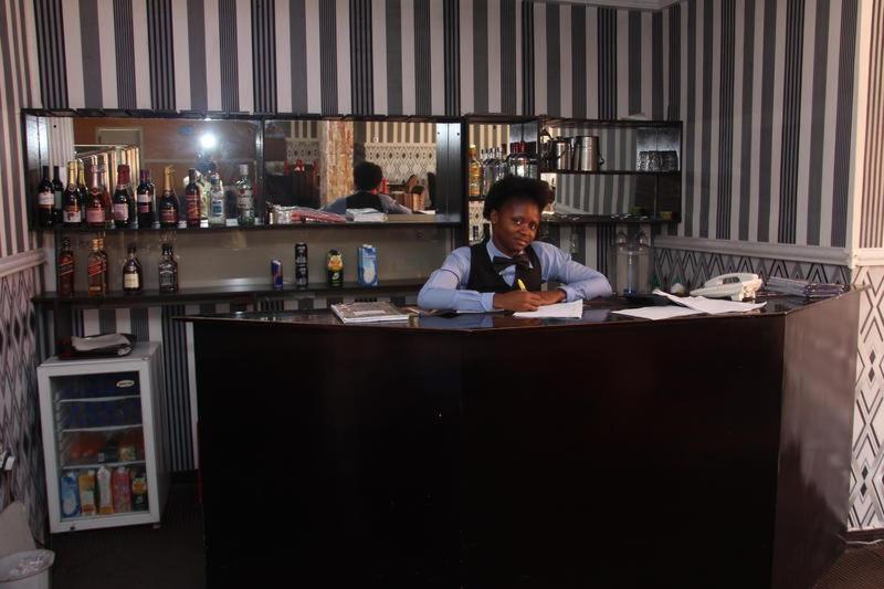 Grand Ibro Hotel Annex Ankuru Extérieur photo