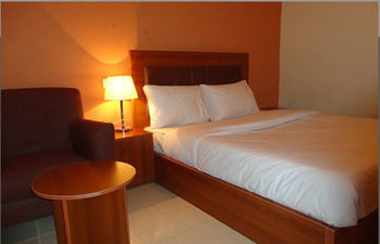 Grand Ibro Hotel Annex Ankuru Extérieur photo
