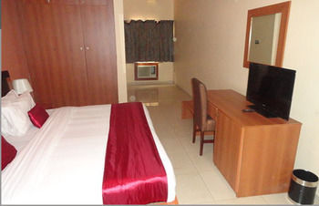 Grand Ibro Hotel Annex Ankuru Extérieur photo