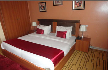 Grand Ibro Hotel Annex Ankuru Extérieur photo